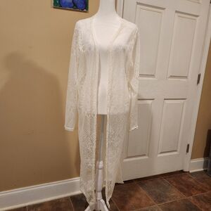 Lace Kimono In White